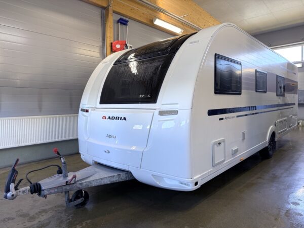 Adria Alpina 663 UK