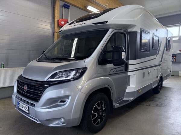 Adria Matrix Plus 670 SC
