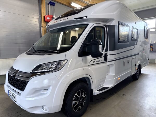 Adria Matrix Axess 670 SL
