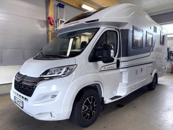 Adria Matrix 650 SC